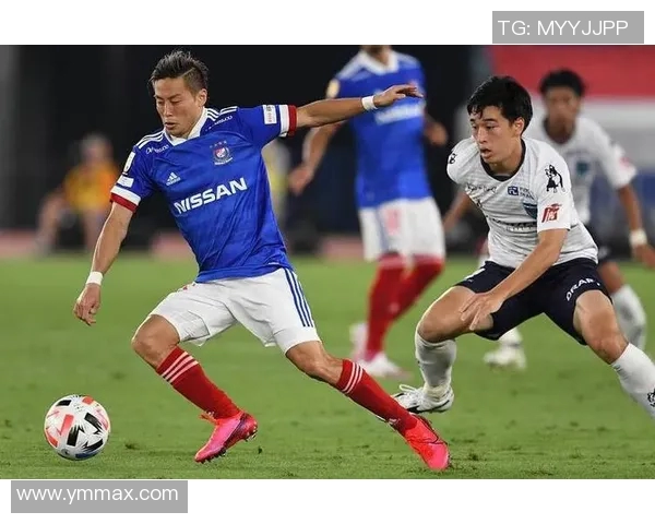 东京绿茵与福田黄蜂的激烈对决展现足球魅力与团队精神的完美结合 东京绿茵与福田黄蜂的激烈对决展现足球魅力与团队精神的完美结合